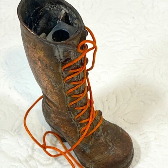 VTG Diecast Metal Bronze Knee High Laced Fashion Boot Pencil Sharpener 4" Tall - Picture 2 of 10